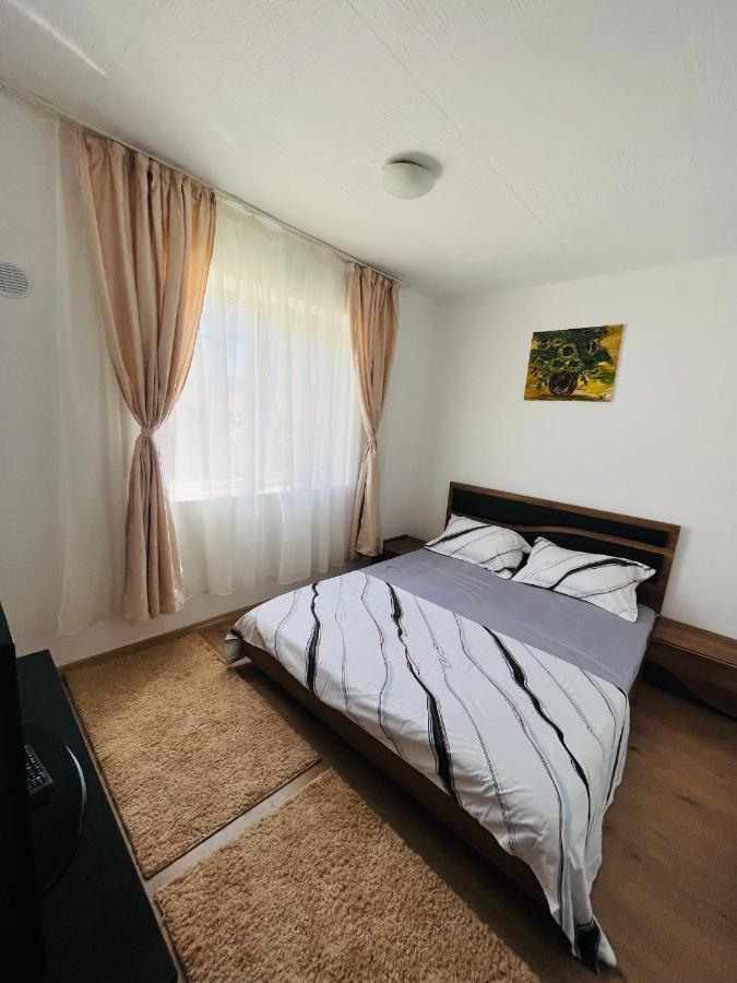 Apartament Yasmy Διαμέρισμα Orşova Εξωτερικό φωτογραφία